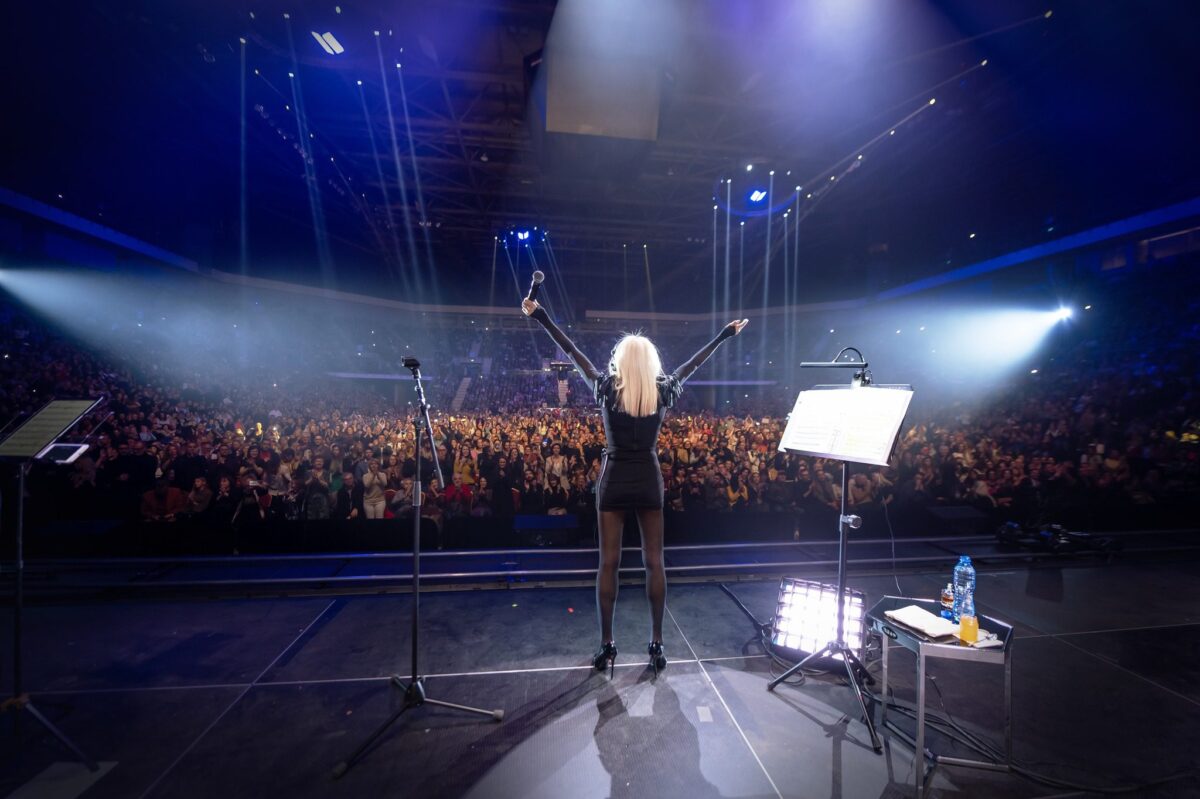 Лили Иванова София Концерт Осветление Следачи Stage Design Bg